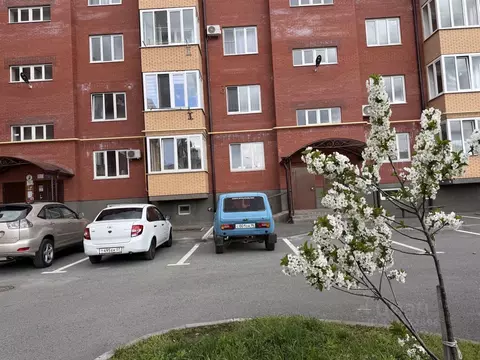 3-к кв. Северная Осетия, Владикавказ ул. Хадарцева, 37 (92.0 м)