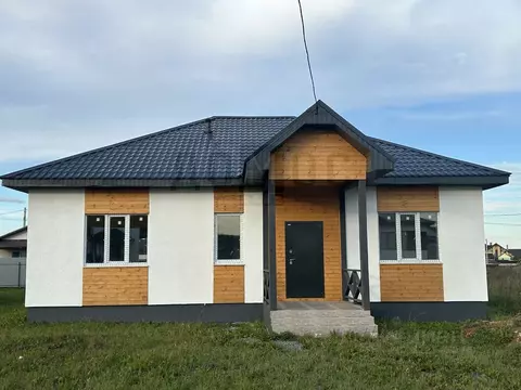 Дом в Свердловская область, Белоярский муниципальный округ, пос. ...