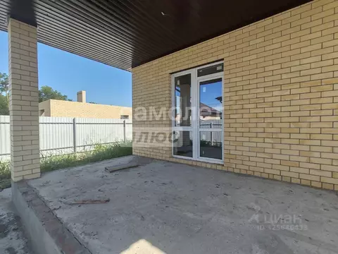 Дом в Краснодарский край, Динская ст-ца пл. Фонтанная (100 м)