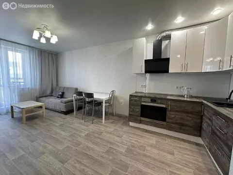 2-комнатная квартира: Казань, улица Рауиса Гареева, 107 (42.61 м)