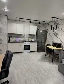 1-к кв. Тюменская область, Тюмень ул. Лесопарковая, 1к1 (38.0 м)