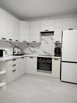 1-к кв. Омская область, Омск ул. 70 лет Октября, 3/5 (40.8 м)