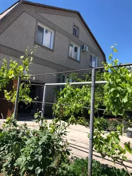 Дом в Крым, Сакский район, с. Уютное ул. Победы, 36 (120 м)