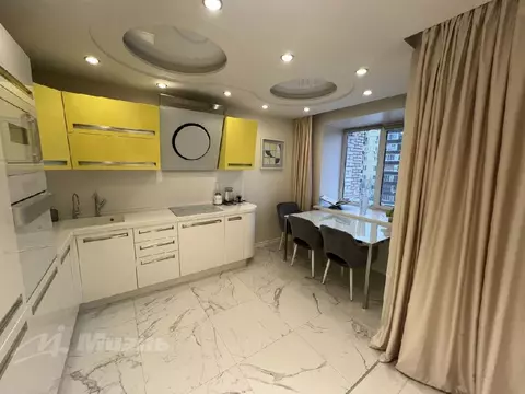 Продается 2-комнатная квартира