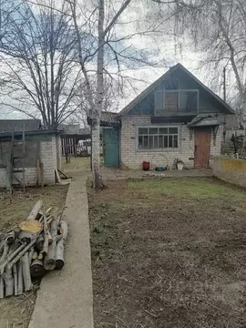 Дом в Волгоградская область, Светлоярский район, Кировское с/пос, ...