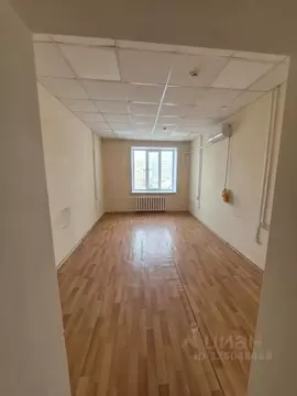 Помещение свободного назначения в Саха (Якутия), Якутск ул. Кирова, 28 ...