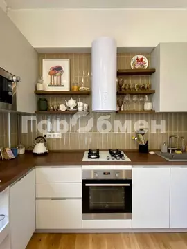 Продается 2-комнатная квартира