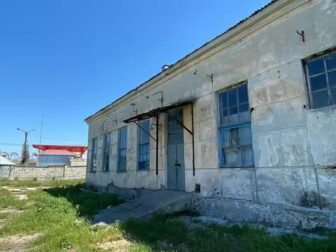 Помещение свободного назначения в Севастополь ул. Братская, 3 (680 м)