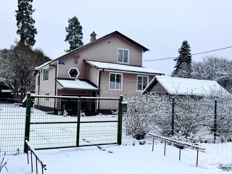 Дом в Ленинградская область, Гатчинский муниципальный округ, Вырица ...