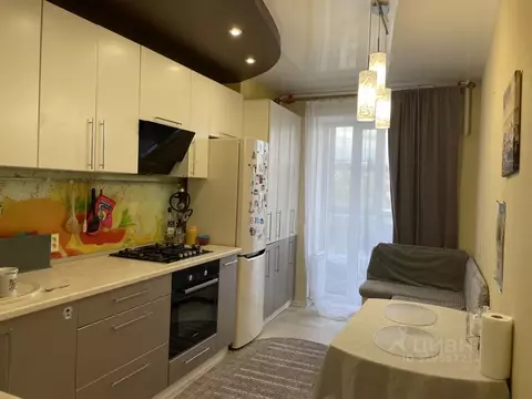 2-к кв. Волгоградская область, Волгоград ул. Солнечникова, 9 (57.0 м)