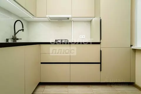 3-к кв. Омская область, Омск Городок Нефтяников мкр, ул. Энтузиастов, ...