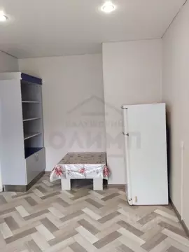 Комната Калужская область, Калуга ул. Платова, 40 (13.0 м)