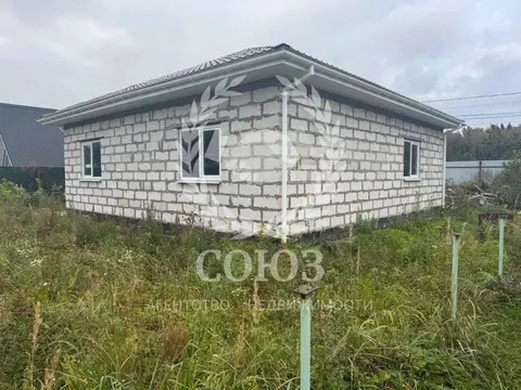 Дом в Калужская область, Калуга Рабочий садовод СНТ, ул. Клубничная, ...