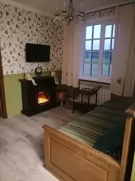 Дом в Ленинградская область, Лодейнопольский район, Янегское с/пос, ...