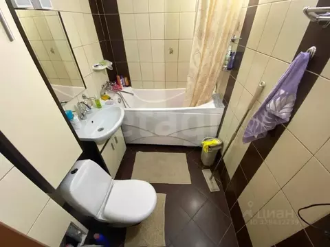 1-к кв. Тюменская область, Тюмень ул. Прокопия Артамонова, 13 (40.0 м)