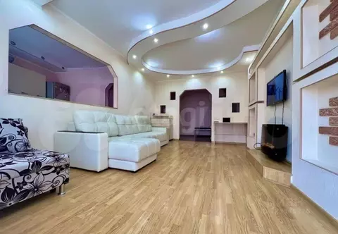 2-к кв. Пермский край, Пермь ул. Мира, 11 (67.0 м)