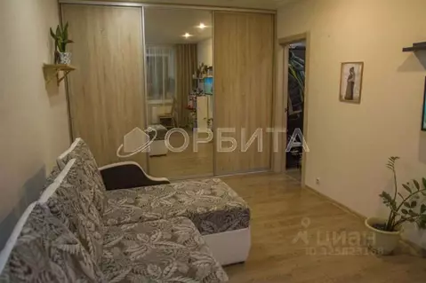 1-к кв. Тюменская область, Тюмень Интернациональная ул., 203к2 (32.1 ...