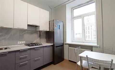 2-к кв. Москва Кутузовский просп., 4/2 (58.0 м)