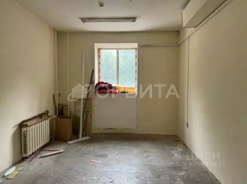 Помещение свободного назначения в Тюменская область, Тюмень ул. ...
