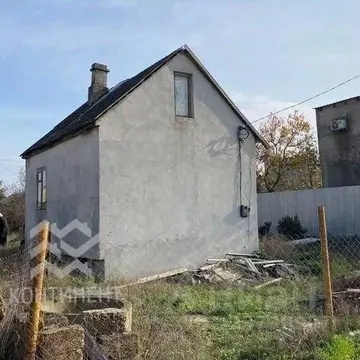 Дом в Крым, Сакский район, Суворовское с/пос, Заводское СПК ул. ...