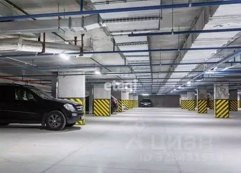 Гараж в Санкт-Петербург аллея Арцеуловская, 17 (13 м)