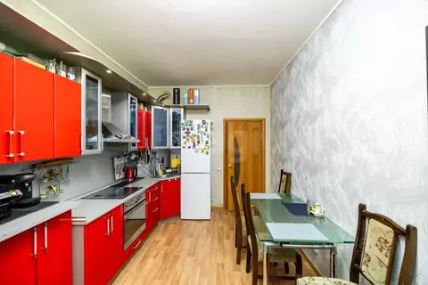 2-к кв. Ханты-Мансийский АО, Сургут тракт Тюменский, 2 (67.0 м)