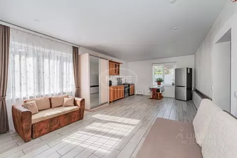 Дом в Калининградская область, Гурьевский муниципальный округ, пос. ...