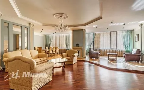 Продается 5-комнатная квартира