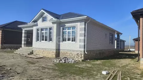 Дом в Ставропольский край, Михайловск Шпаковский район,  (130 м)