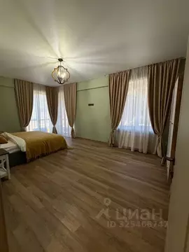 2-к кв. Карачаево-Черкесия, Теберда Карачаевский городской округ, ул. ...