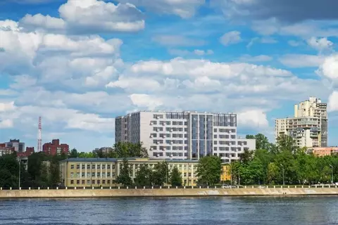 Помещение свободного назначения в Санкт-Петербург Октябрьская наб., ...