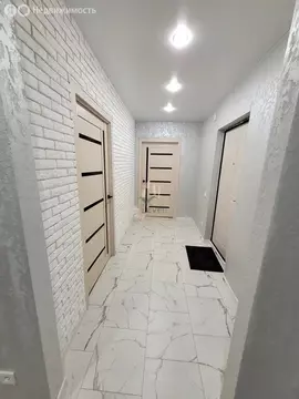 2-комнатная квартира: Энгельс, посёлок Керамический (55.9 м)