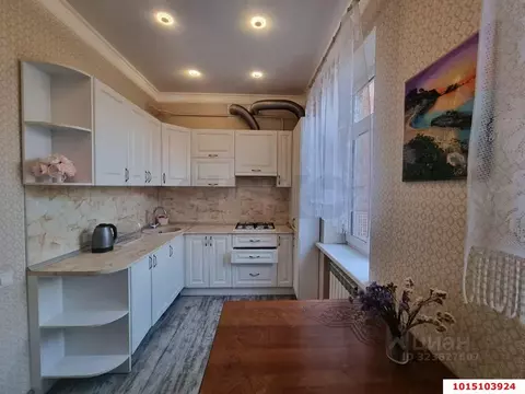 2-к кв. Краснодарский край, Краснодар Центральный мкр, ул. Мира (48.7 ...