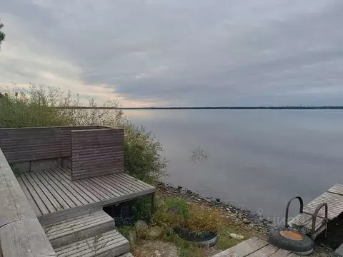 Дом в Челябинская область, Каслинский район, пос. Воздвиженка ул. ...