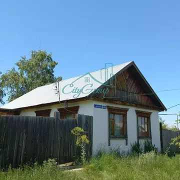Дом в Оренбургская область, Новоорский район, Кумакский сельсовет, с. ...
