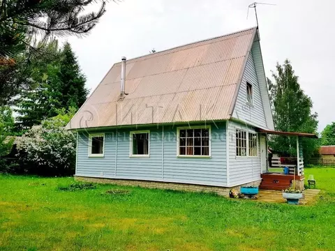 Дом в Ленинградская область, Кингисеппский район, Усть-Лужское с/пос, ...
