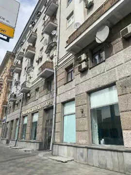 Продается 4-комнатная квартира