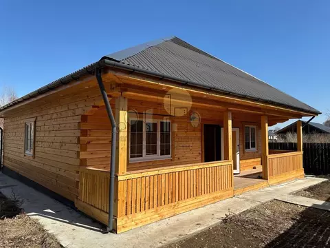 Дом в Иркутская область, Иркутский муниципальный округ, д. Карлук ул. ...