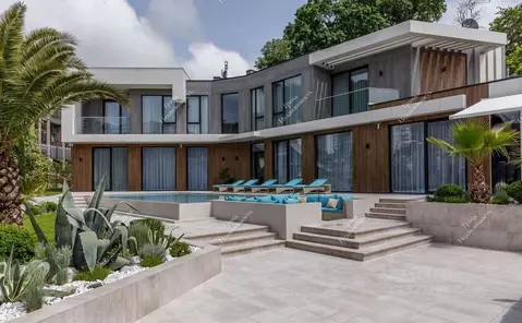 Дом в Краснодарский край, Сочи ул. Полтавская, 13А (440 м)