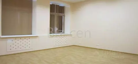 Офис в Санкт-Петербург 6-я Васильевского острова линия, 61 (34 м)