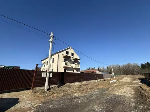 Дом в Ленинградская область, Ломоносовский район, Кипенское с/пос, д. ...