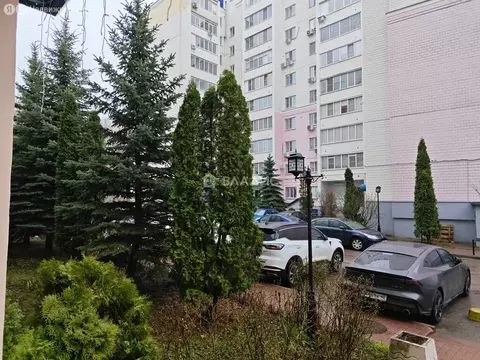 3-комнатная квартира: Калуга, улица Циолковского, 7 (160.9 м)