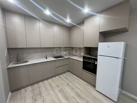 2-к кв. Тюменская область, Тюмень ул. Фармана Салманова, 3 (55.0 м)