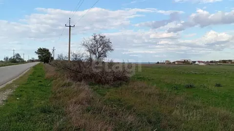 Участок в Крым, Ленинский район, Семисотское с/пос, с. Каменское ул. ...