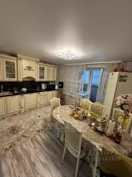 2-к кв. Тюменская область, Тюмень ул. Избышева, 8 (70.0 м)