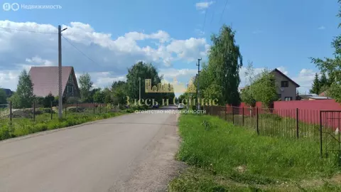 Участок в село Малые Кабаны, улица Ленина (15 м)