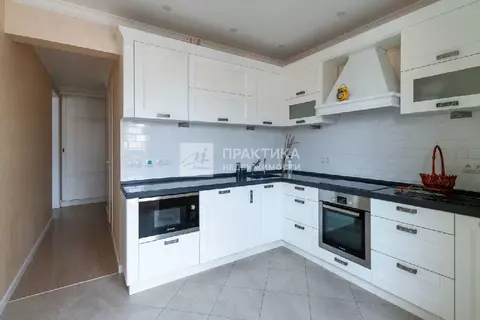 Продается 3-комнатная квартира