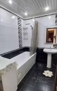 2-к кв. Волгоградская область, Волгоград ул. 8-й Воздушной Армии, 44 ...