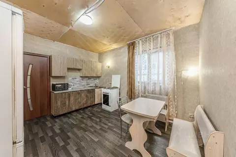 Дом в Челябинская область, Челябинск ул. 1-я Базовая, 18 (50 м)