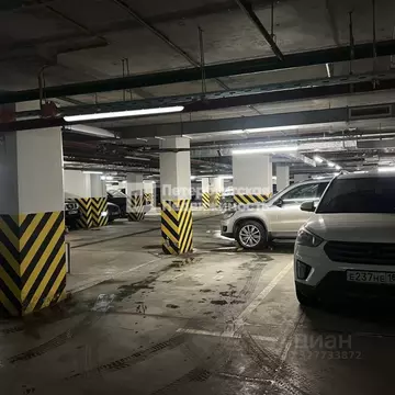 Гараж в Санкт-Петербург ул. Парфеновская, 14к1 (13 м)